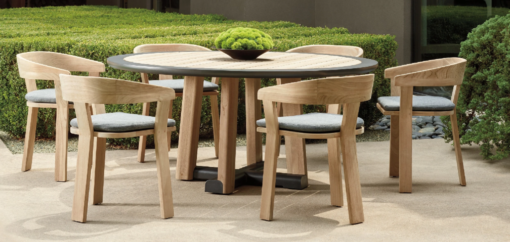 View the Delcourt Collection.