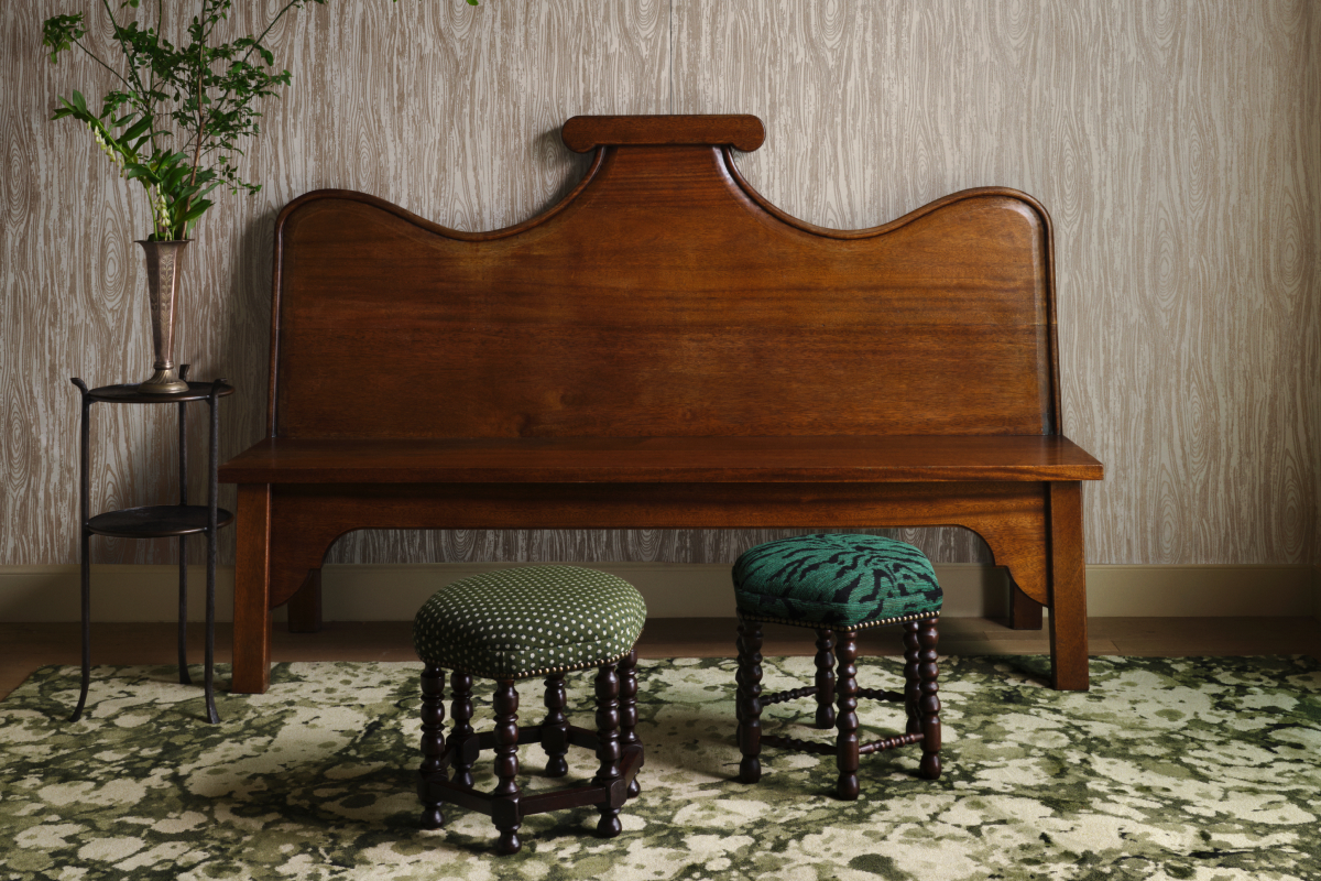 Grain Illusion Wallcovering in Sitting Area